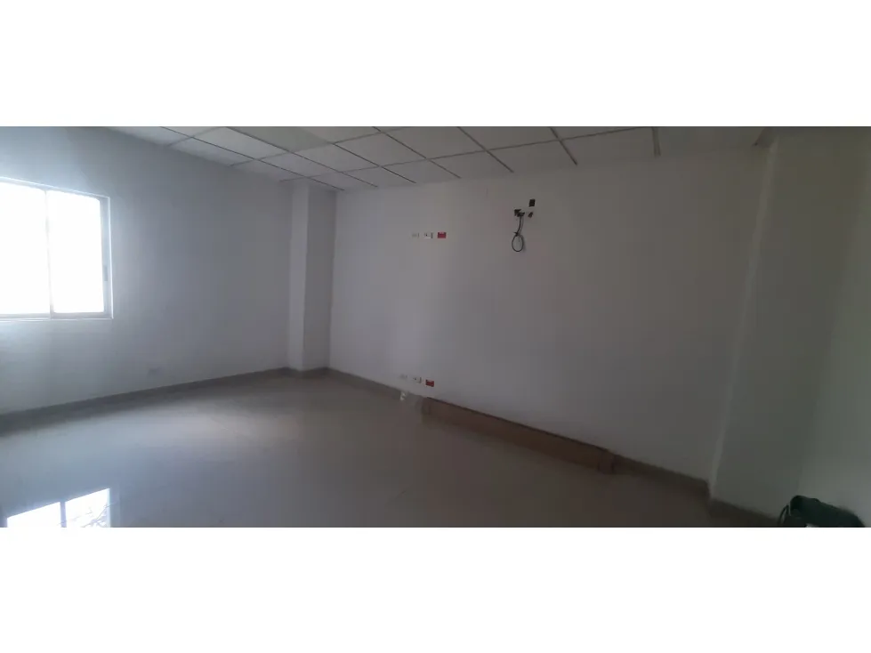 Bodega en arriendo en Acopi, Cali · foto 5 de 9