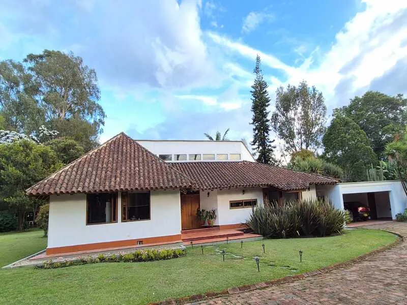 4BR House in Llano Grande (510 m²) - 4