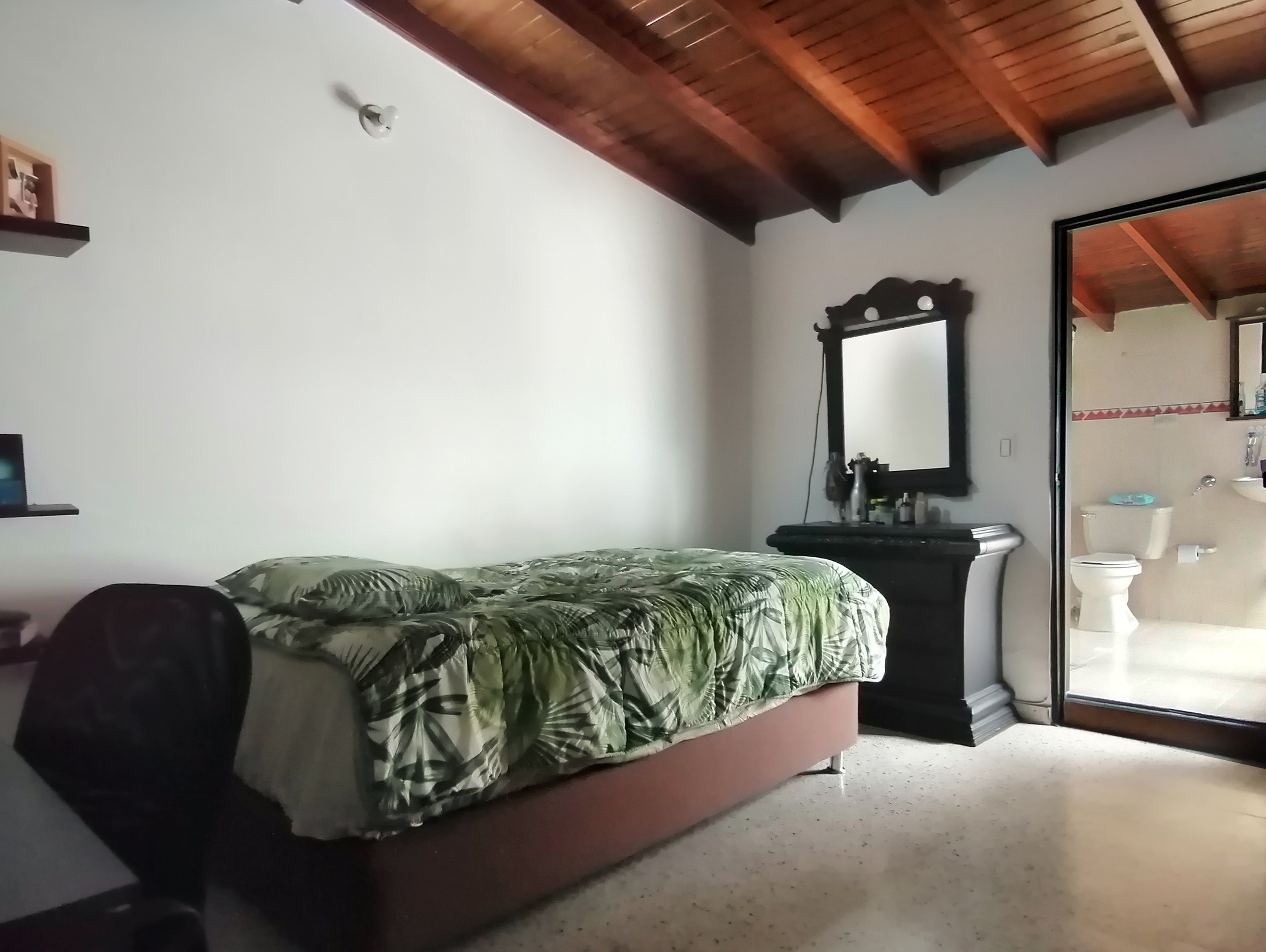 Casa de 4 alcobas en venta en La Gloria, Medellín, 190 m² · foto 15 de 17