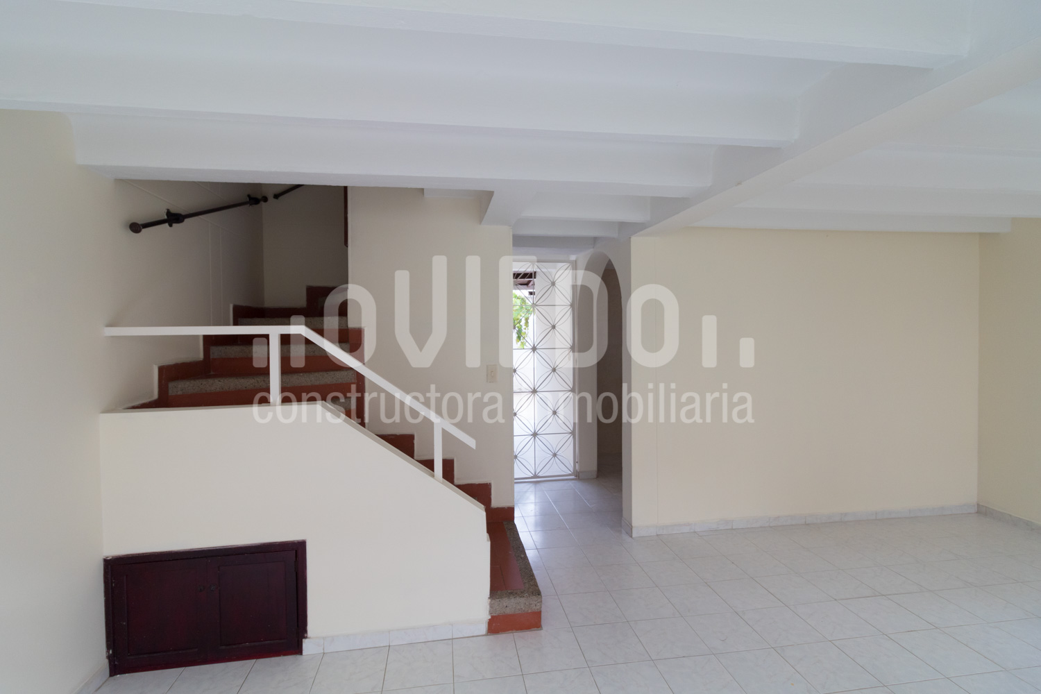 Casa de 3 alcobas en venta en Co. Nuevo Pinares, Piedecuesta, 160 m² · foto 3 de 11