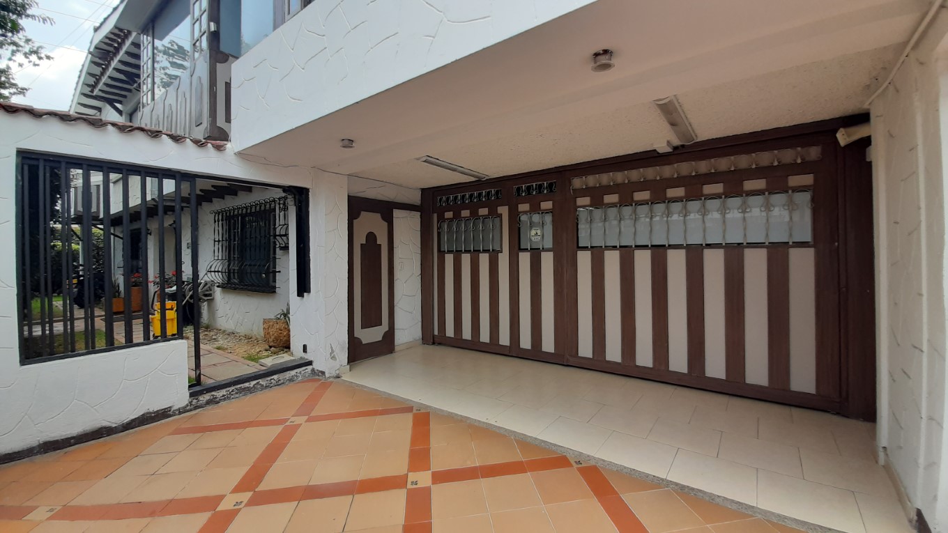 Casa en venta en Morato, Bogotá · foto 2 de 24