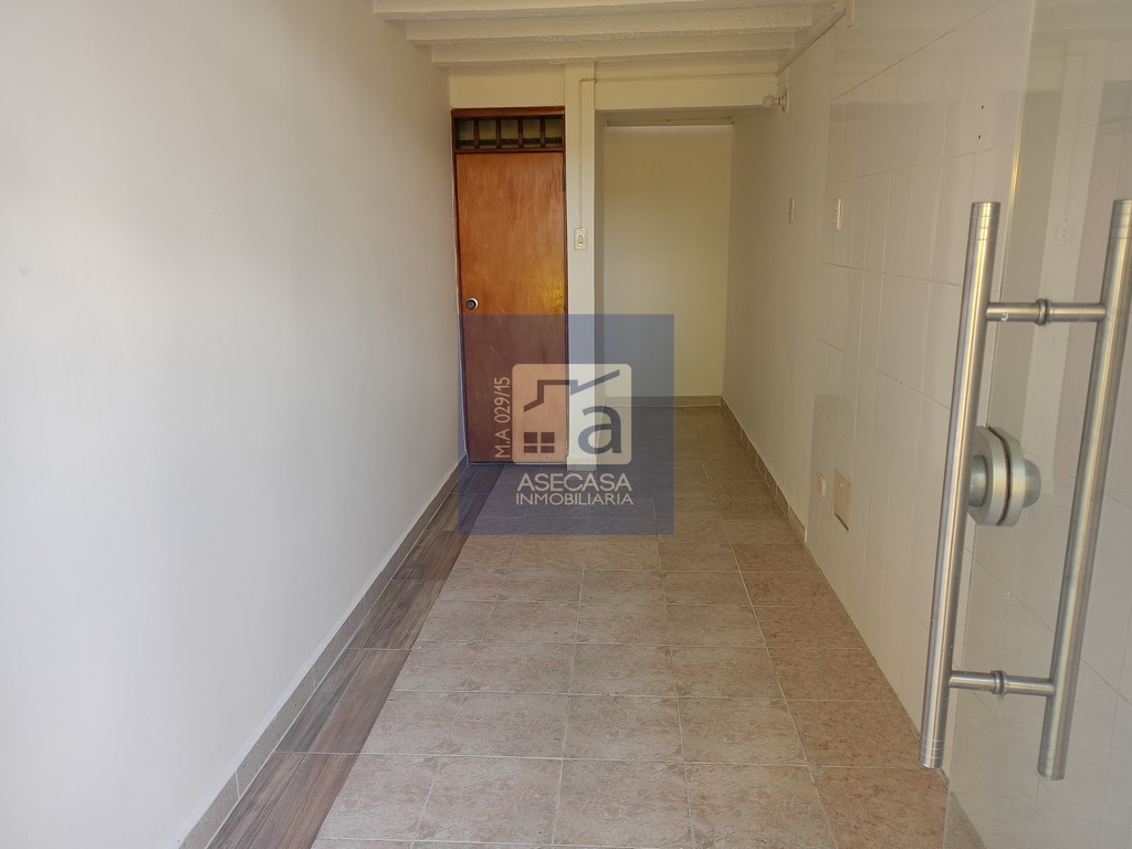 Local en arriendo en Lagos I, Floridablanca, 20 m² · foto 2 de 5