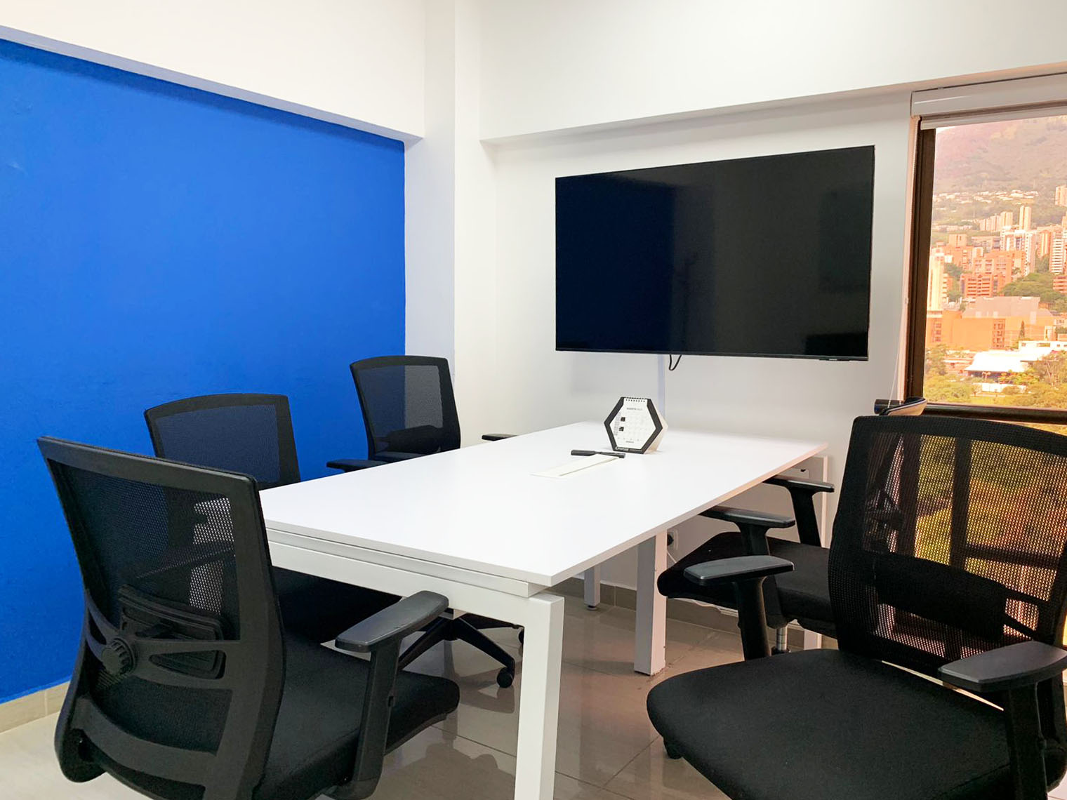 Oficina en arriendo en Villa Carlota, Medellín, 148 m² · foto 10 de 13