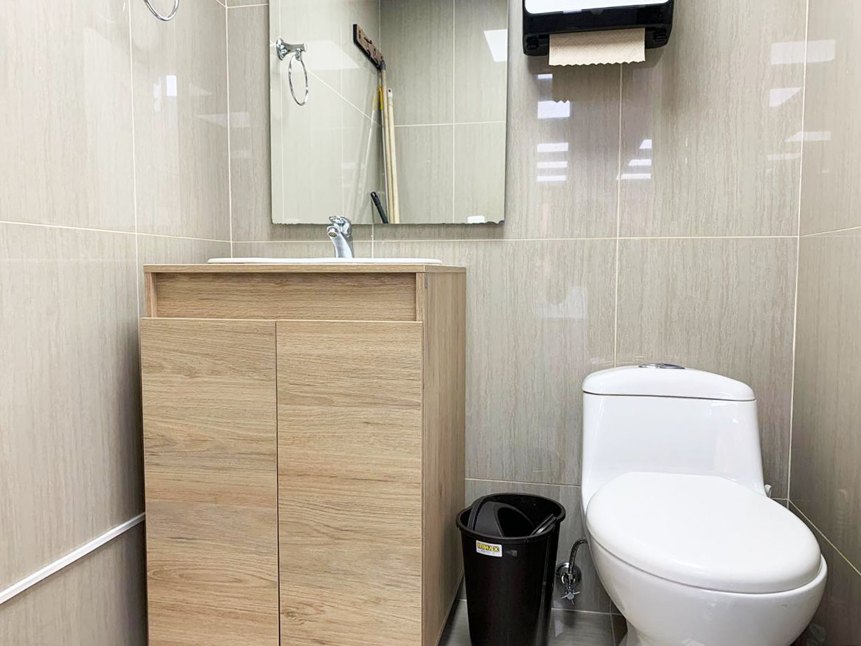 Oficina en arriendo en Villa Carlota, Medellín, 148 m² · foto 12 de 13
