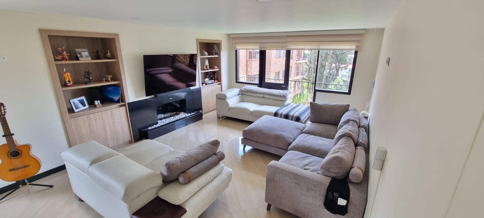Apartamento en venta en Cerros De Suba, Bogotá · foto 2 de 24