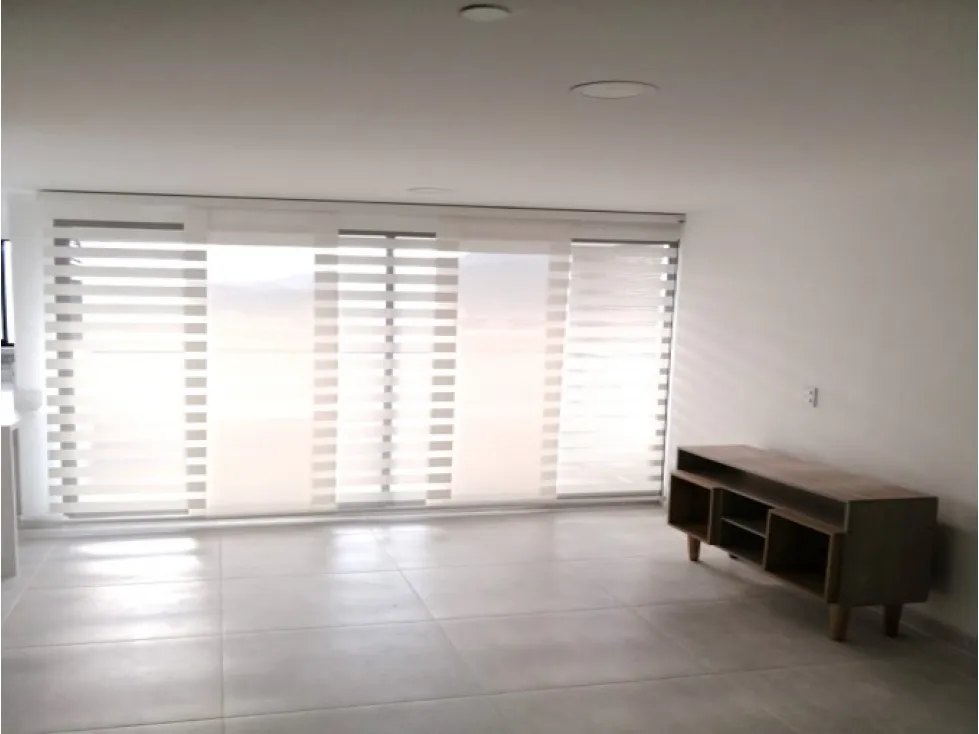 Apartamento de 3 alcobas en venta en Entre Amigos, Sabaneta, 65 m² · foto 3 de 8