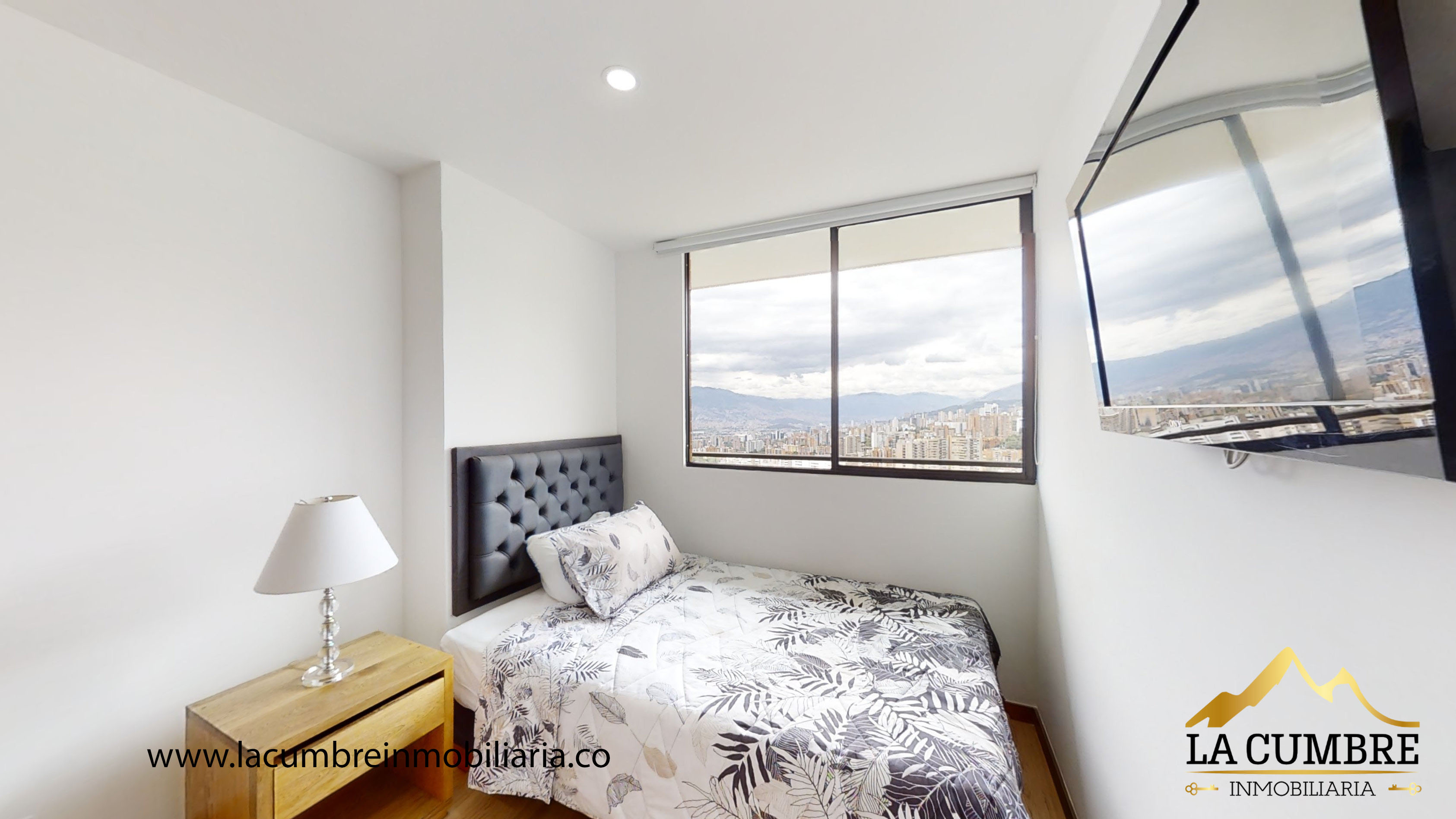 Apartamento de 3 alcobas en arriendo en Camino Verde, Envigado, 107 m² · foto 7 de 13