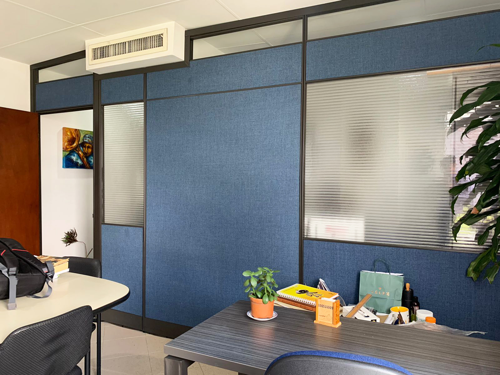 Oficina en arriendo en Patio Bonito, Medellín, 48 m² · foto 7 de 8