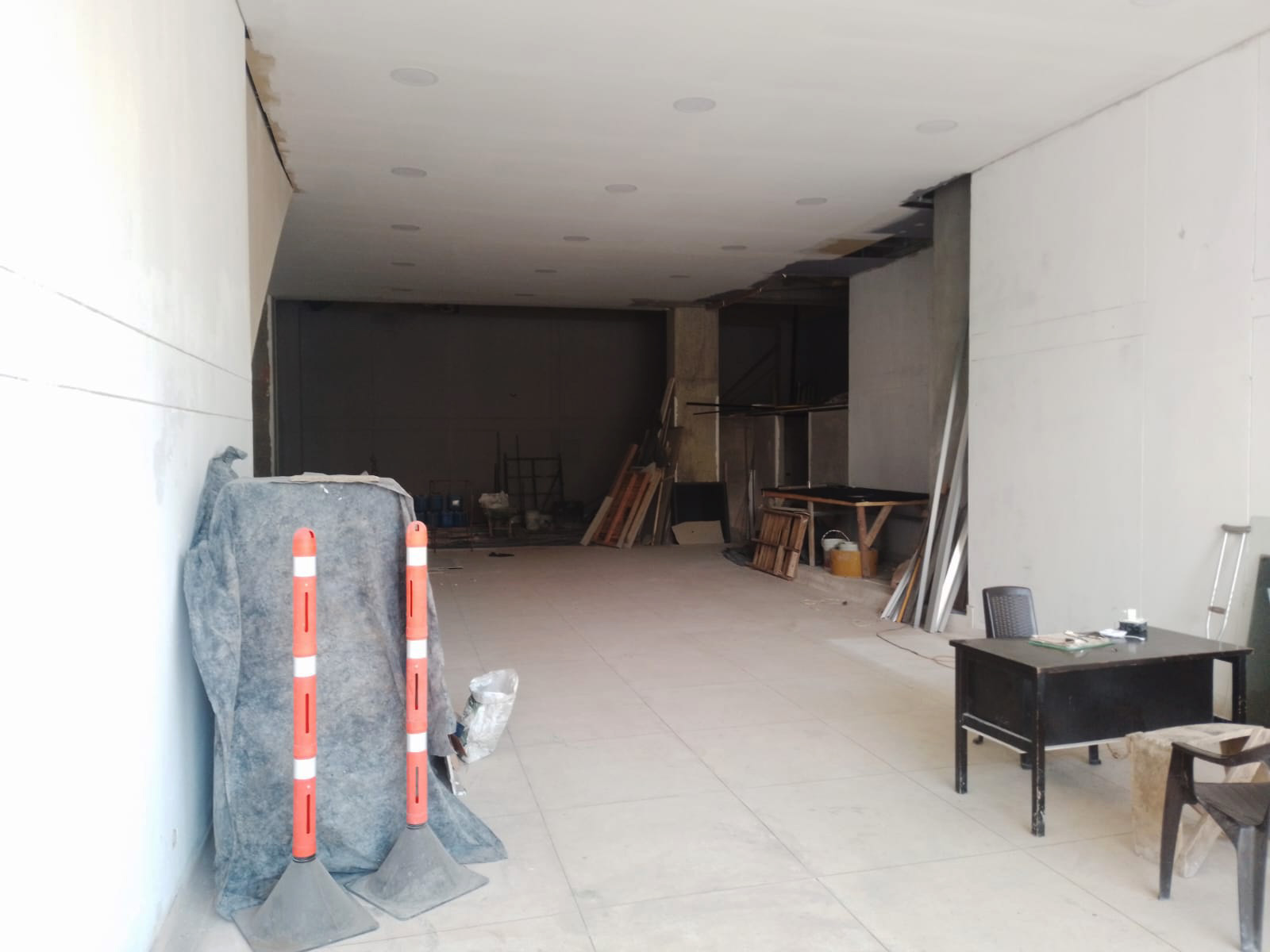 Local en arriendo en Laureles, Medellín, 209 m² · foto 2 de 12