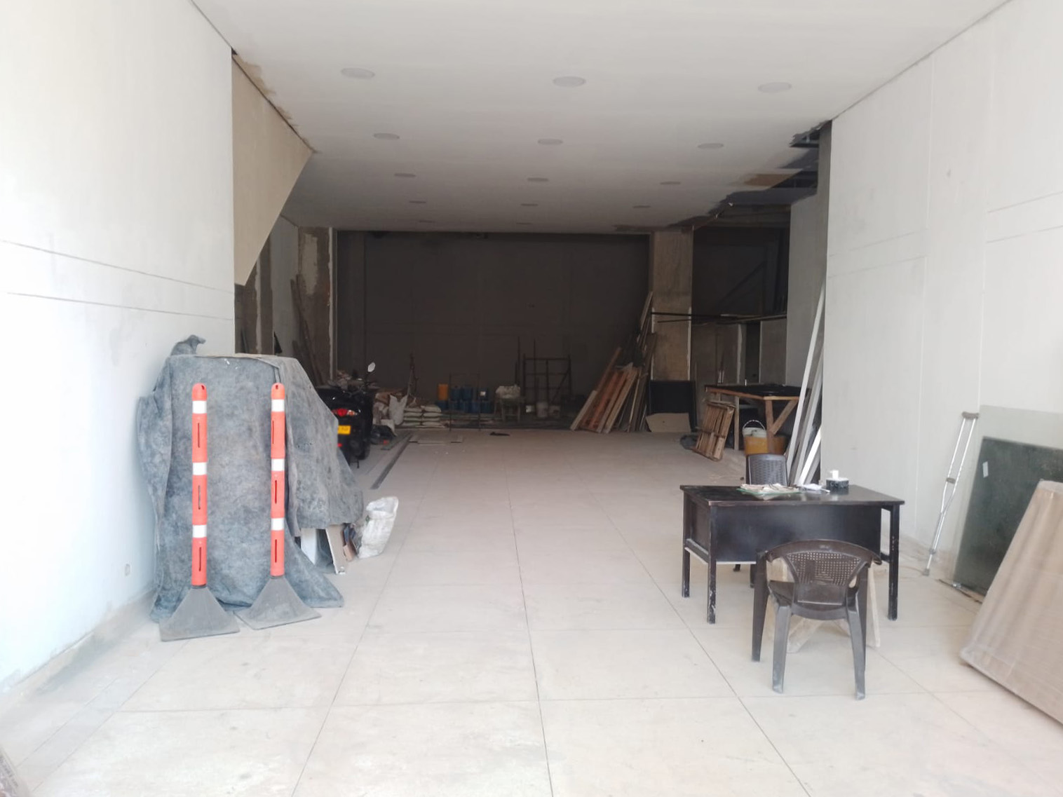 Local en arriendo en Laureles, Medellín, 209 m² · foto 3 de 12