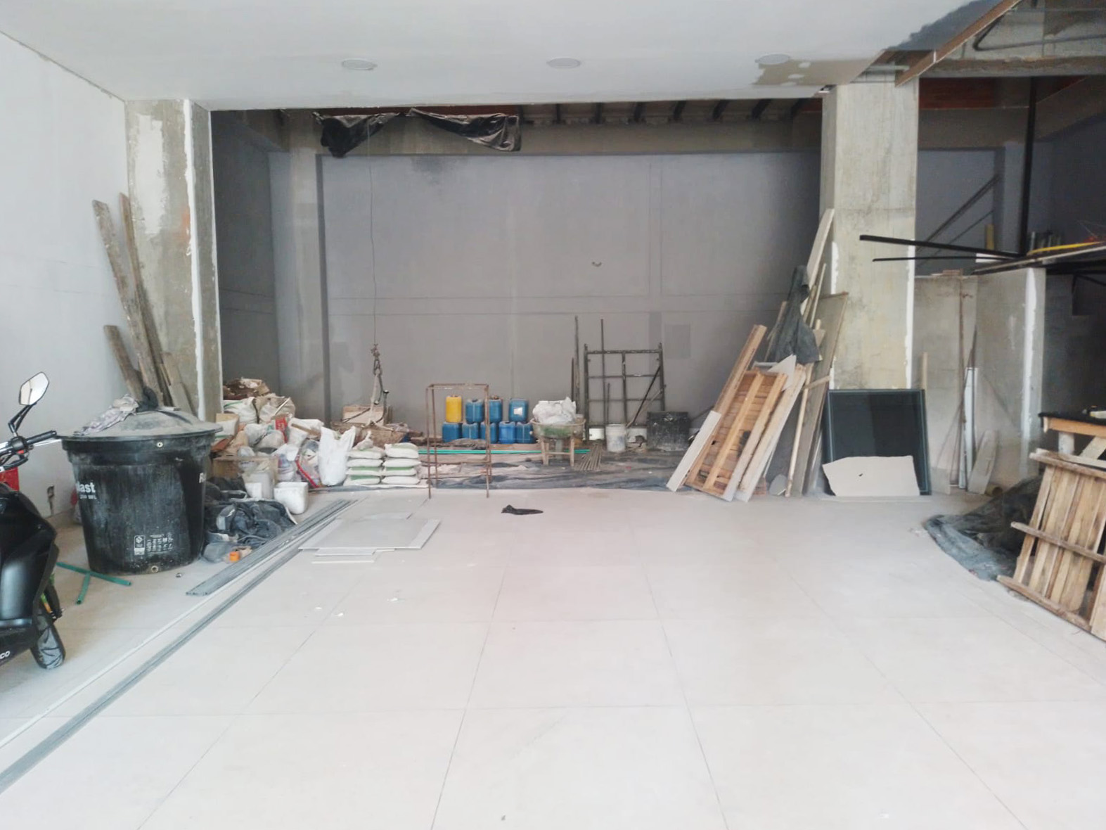 Local en arriendo en Laureles, Medellín, 209 m² · foto 6 de 12