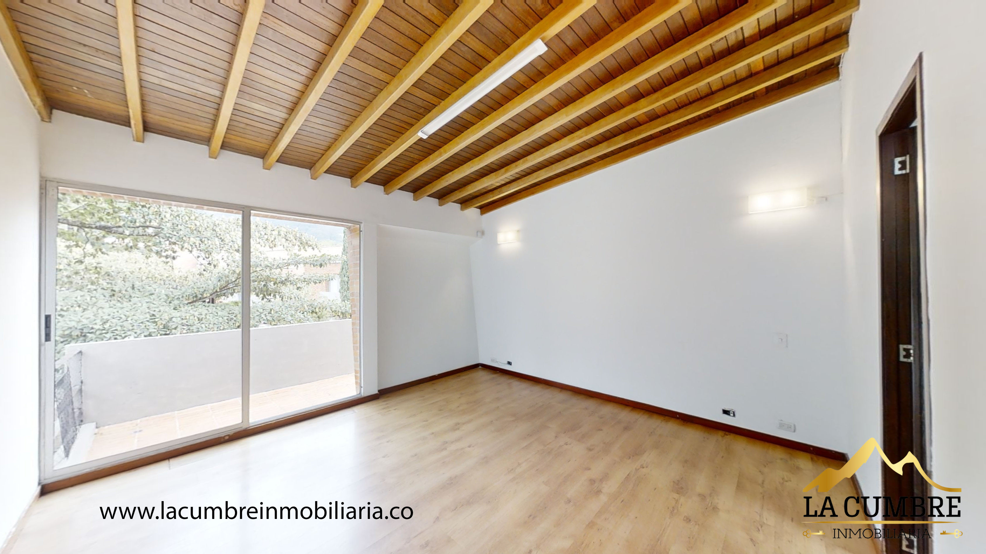 Casa de 3 alcobas en venta en Loma Del Esmeraldal, Envigado, 287 m² · foto 10 de 19