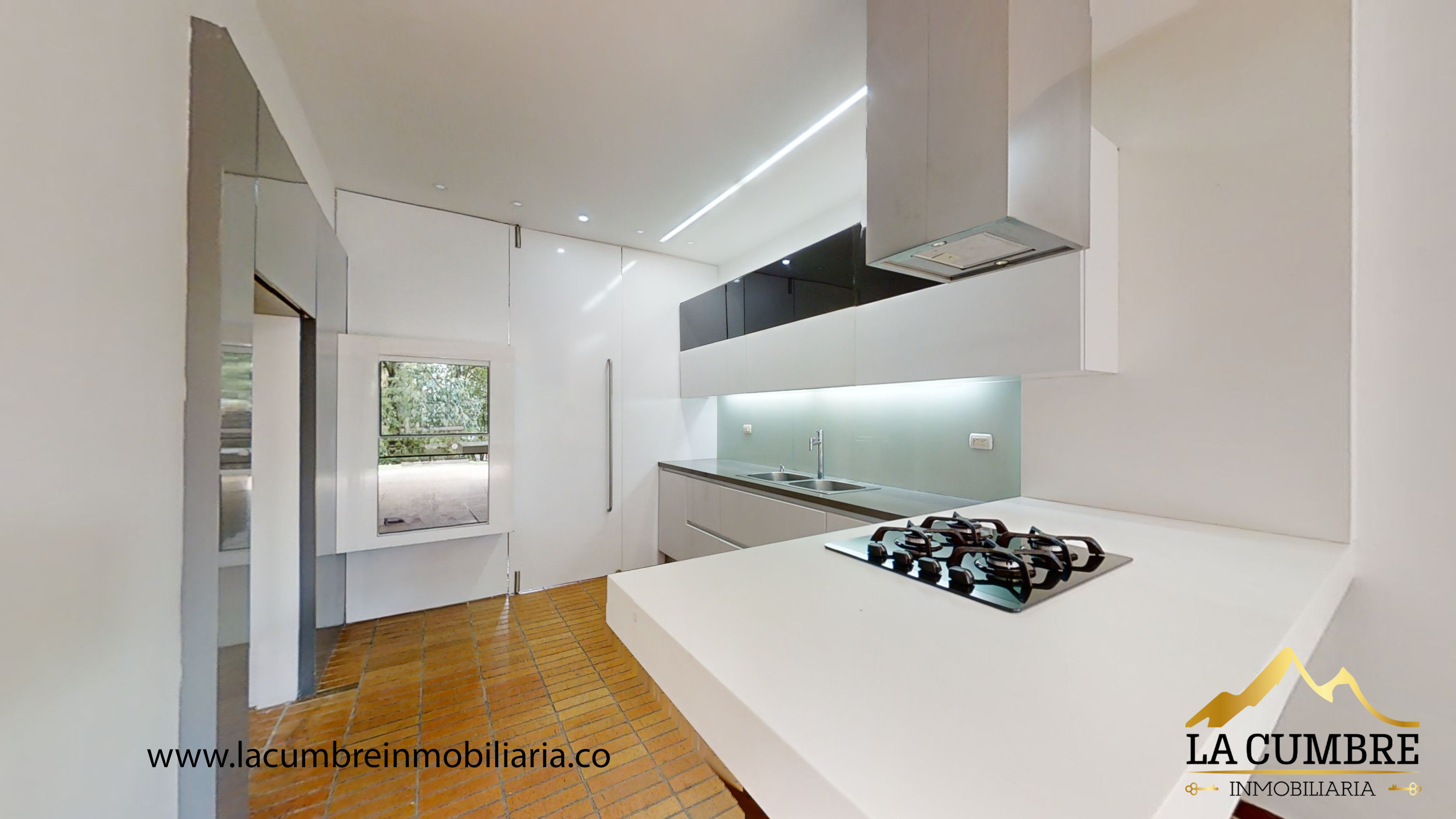 Casa de 3 alcobas en venta en Loma Del Esmeraldal, Envigado, 287 m² · foto 13 de 19