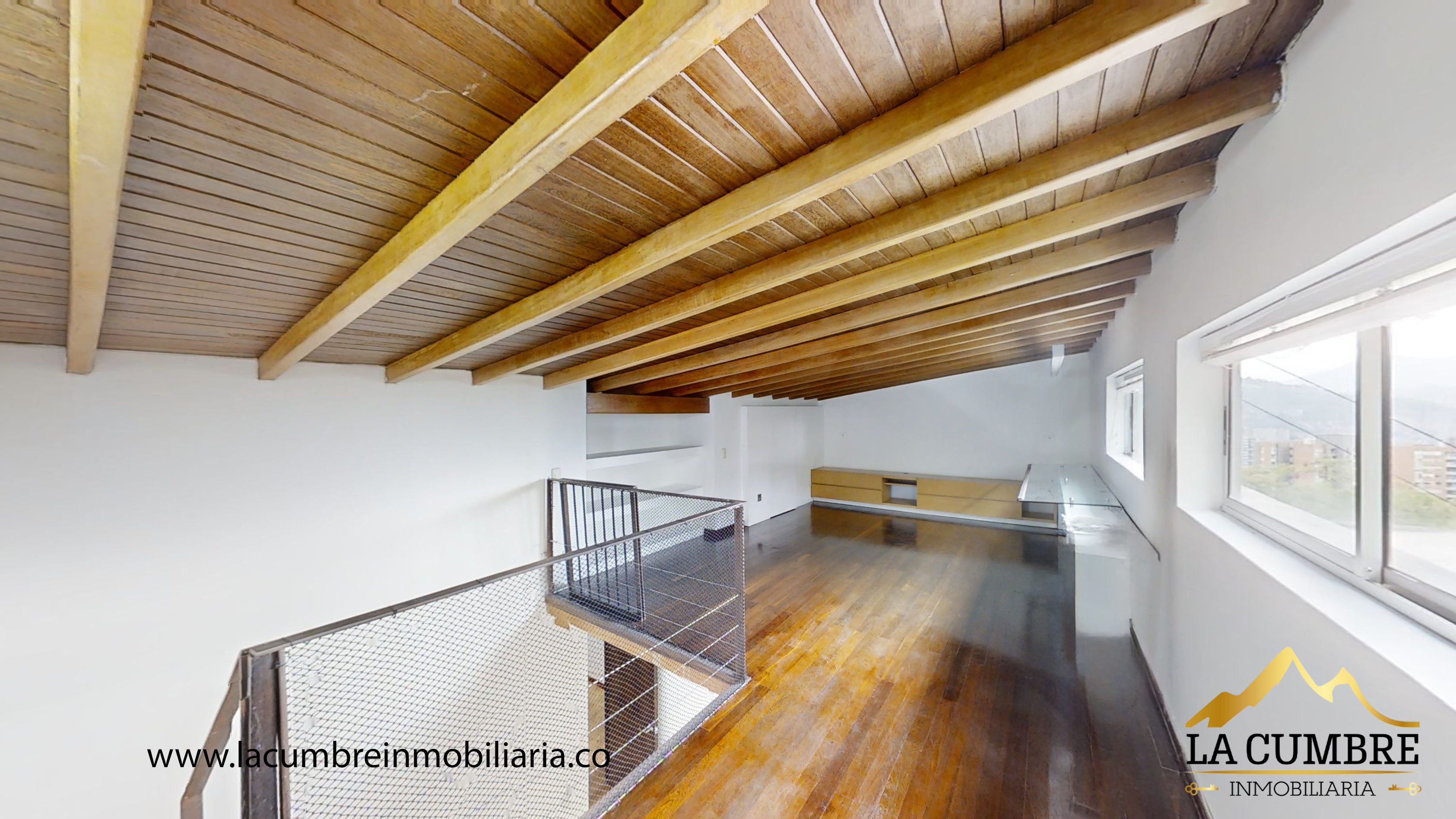 Casa de 3 alcobas en venta en Loma Del Esmeraldal, Envigado, 287 m² · foto 17 de 19