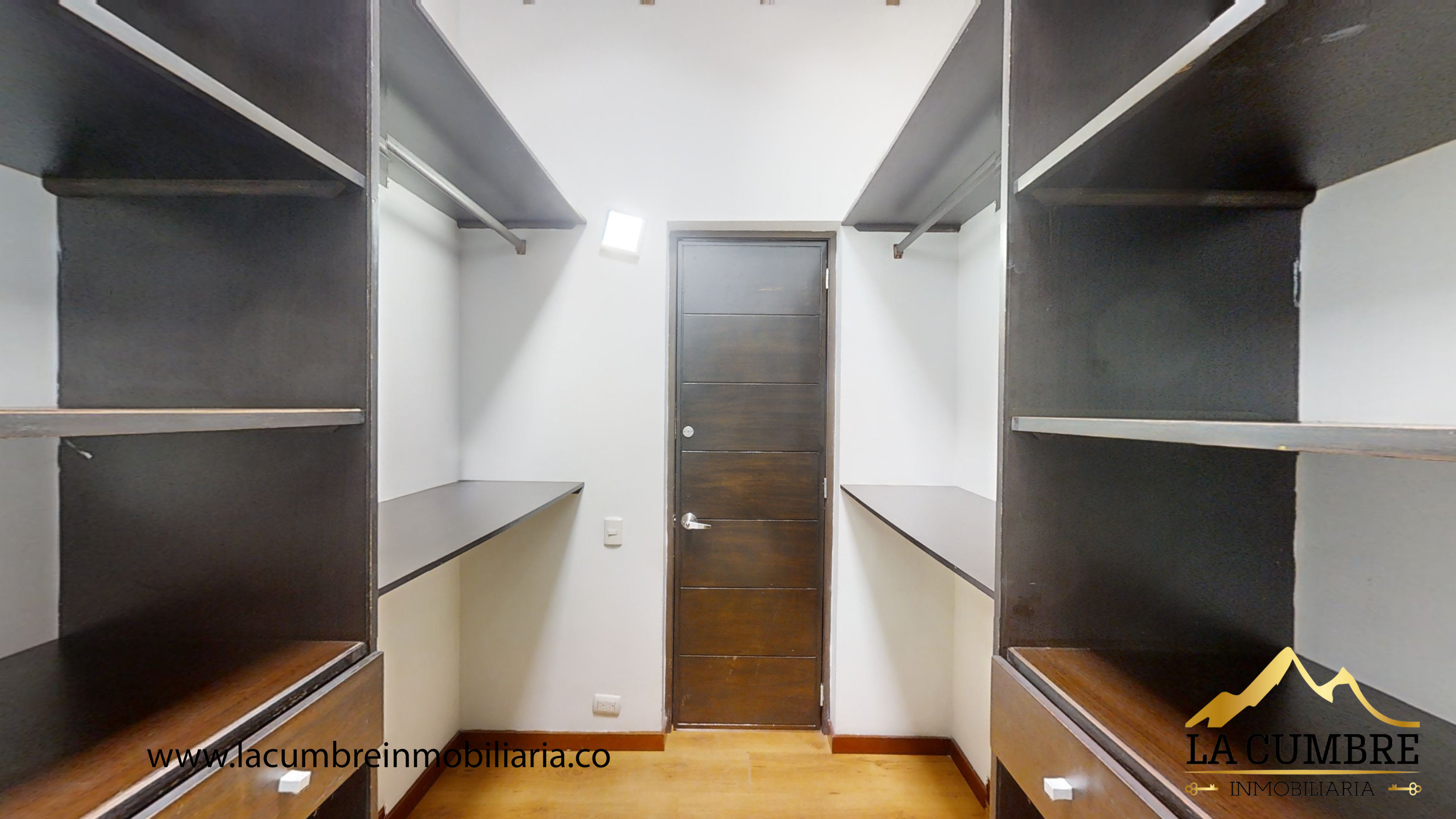Casa de 3 alcobas en venta en Loma Del Esmeraldal, Envigado, 287 m² · foto 19 de 19