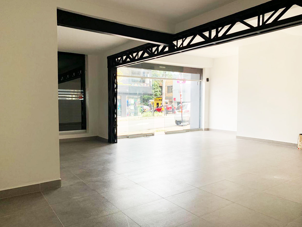 Local en arriendo en El Poblado, Medellín, 76 m² · foto 2 de 17