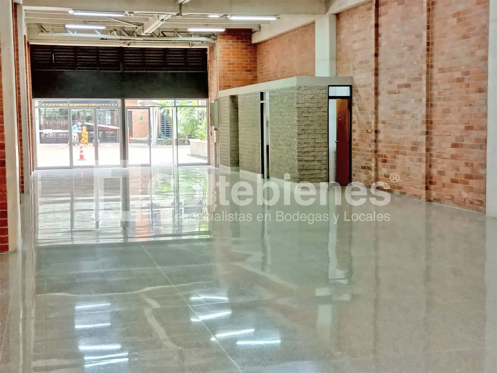 Local en arriendo en Santa Fé, Medellín, 224 m² · foto 3 de 16