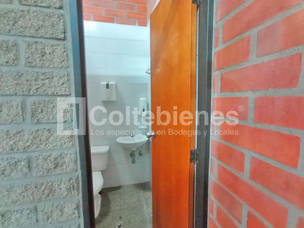 Local en arriendo en Santa Fé, Medellín, 224 m² · foto 8 de 16