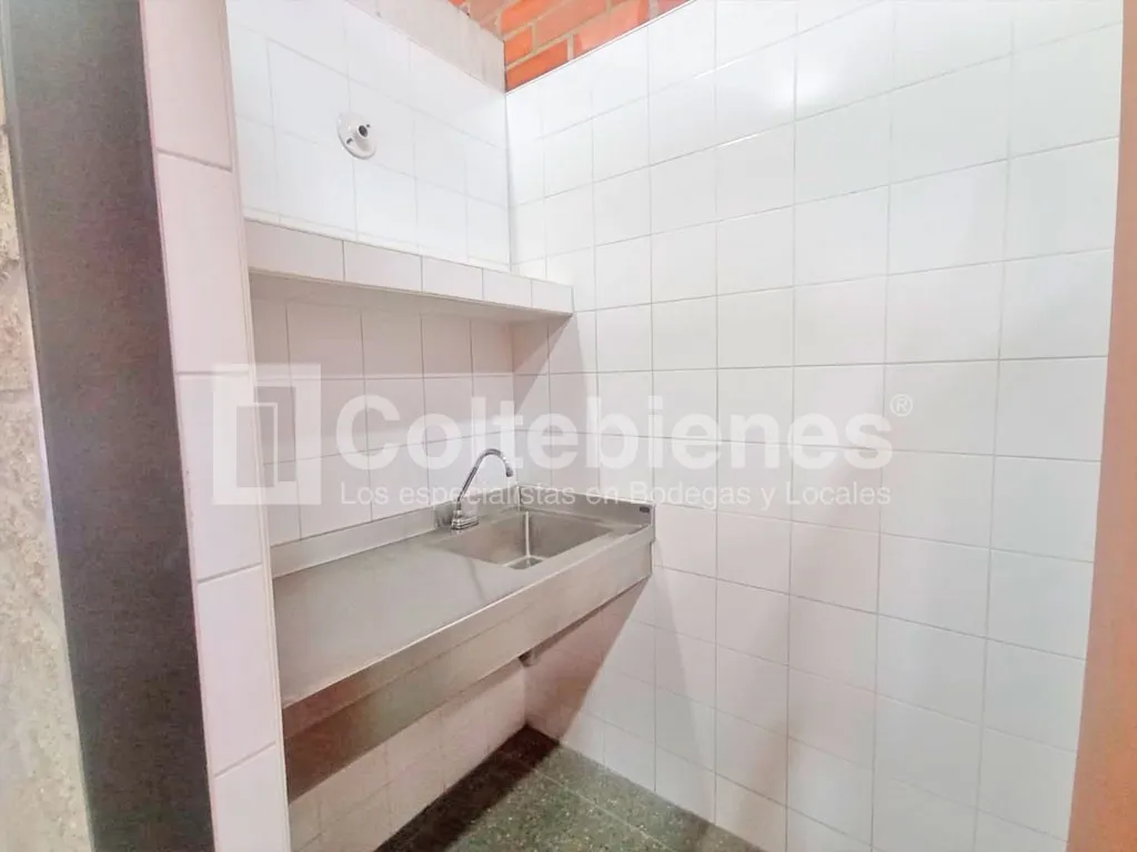 Local en arriendo en Santa Fé, Medellín, 224 m² · foto 9 de 16