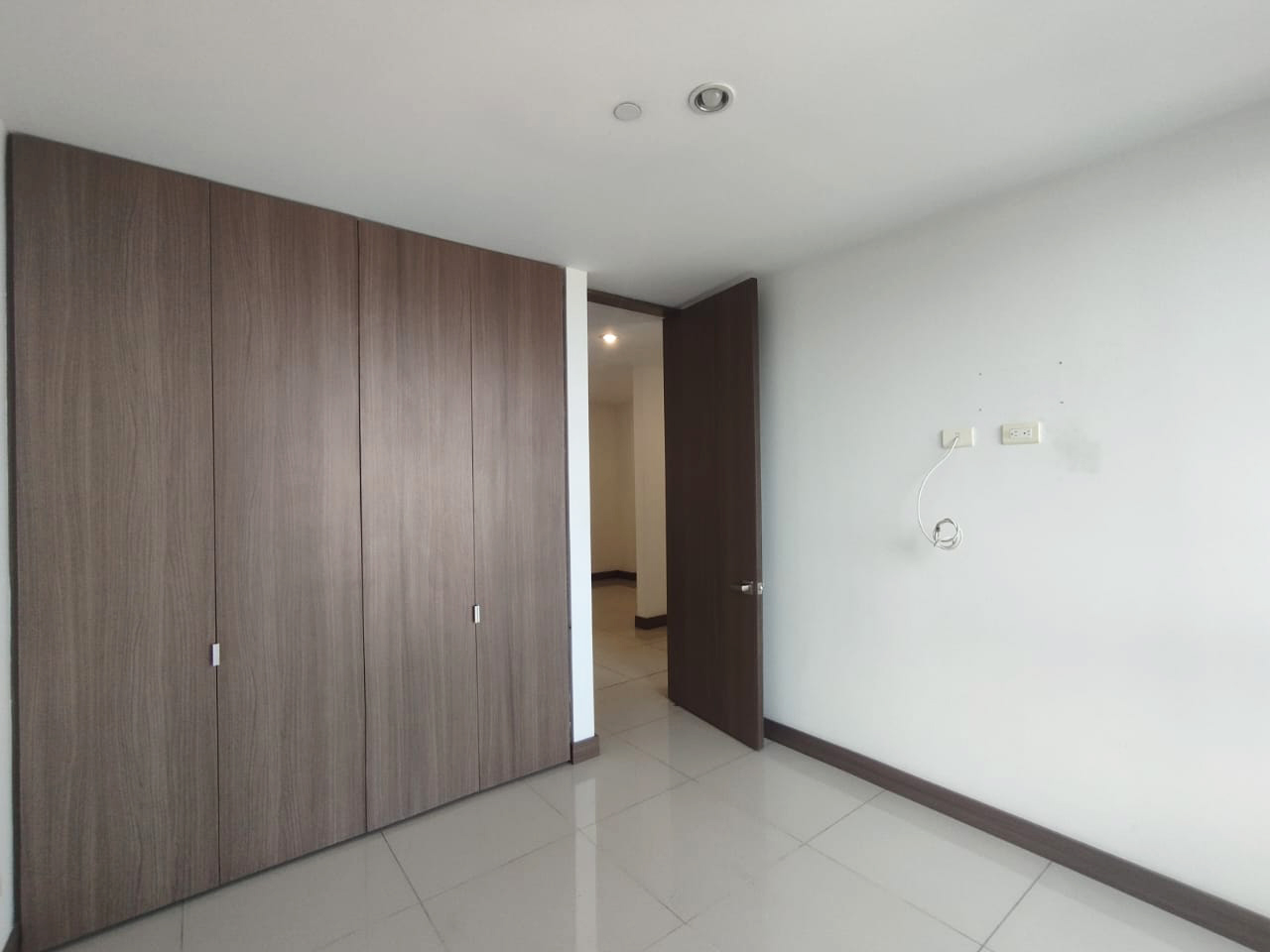 Apartamento en arriendo en Castropol, Medellín · foto 5 de 19
