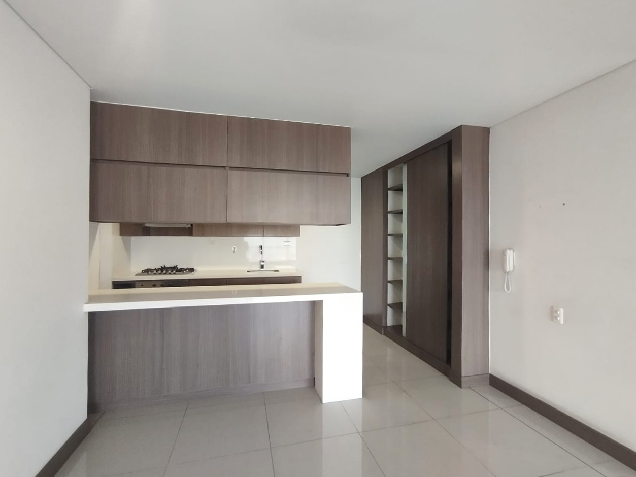 Apartamento en arriendo en Castropol, Medellín · foto 8 de 19