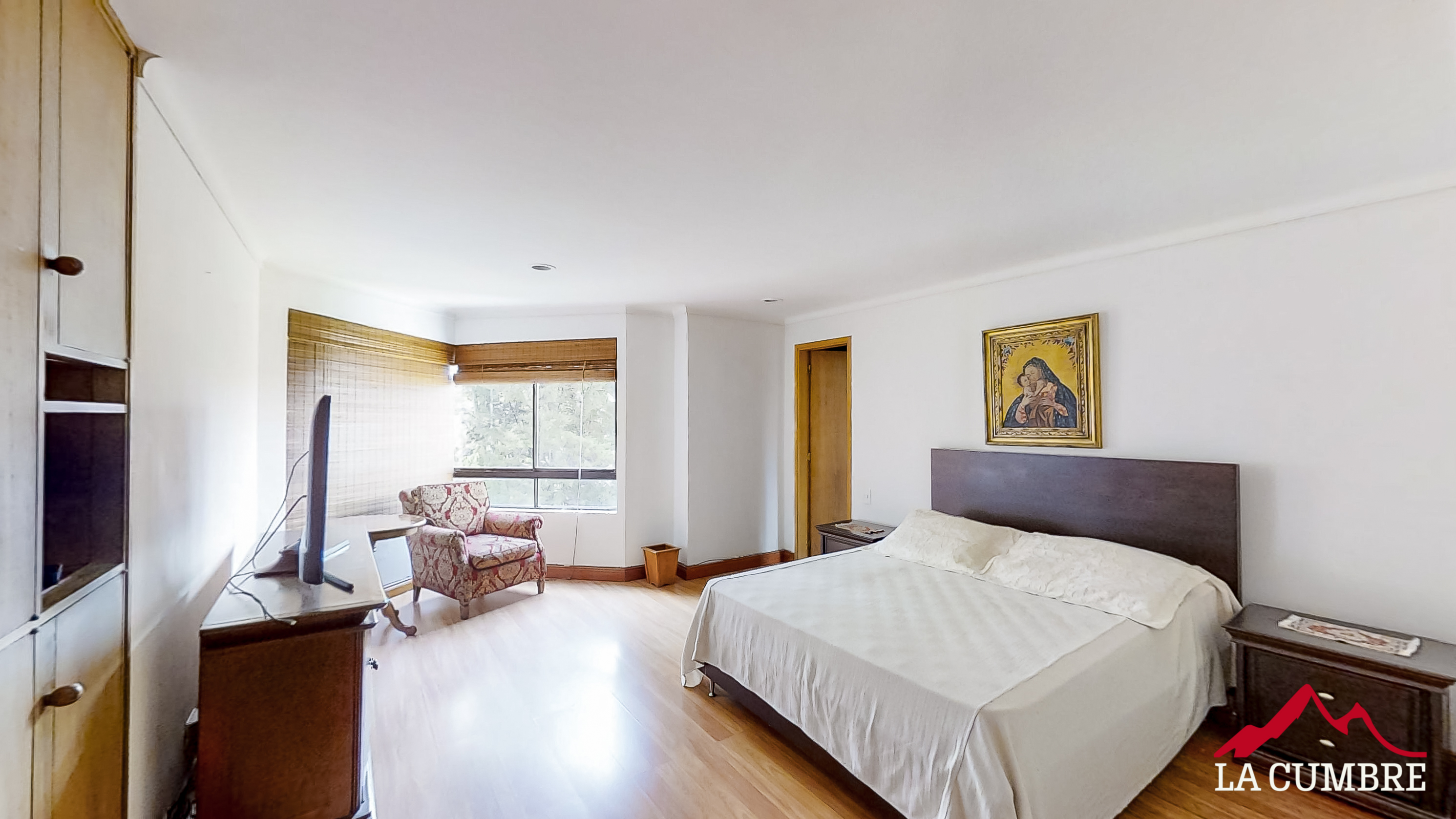 Apartamento de 3 alcobas en arriendo en Los Balsos, Medellín, 200 m² · foto 10 de 12