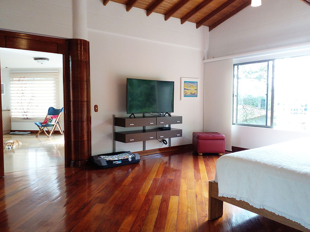 Casa de 3 alcobas en venta en Loma Del Escobero, Envigado, 400 m² · foto 12 de 20