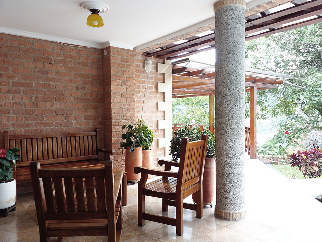 Casa de 3 alcobas en venta en Loma Del Escobero, Envigado, 400 m² · foto 16 de 20