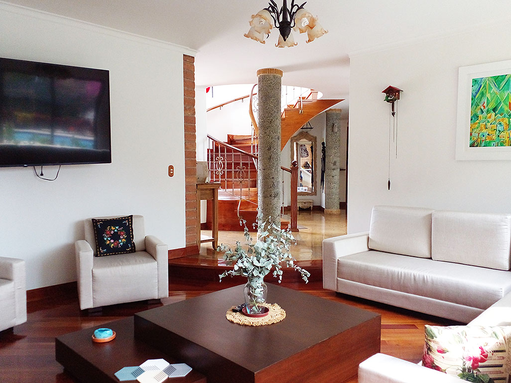 Casa de 3 alcobas en venta en Loma Del Escobero, Envigado, 400 m² · foto 9 de 20