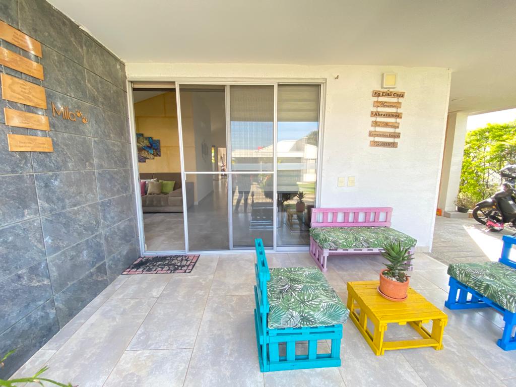 Casa de 3 alcobas en venta en Vía El Caimo, Armenia, 460 m² · foto 4 de 15