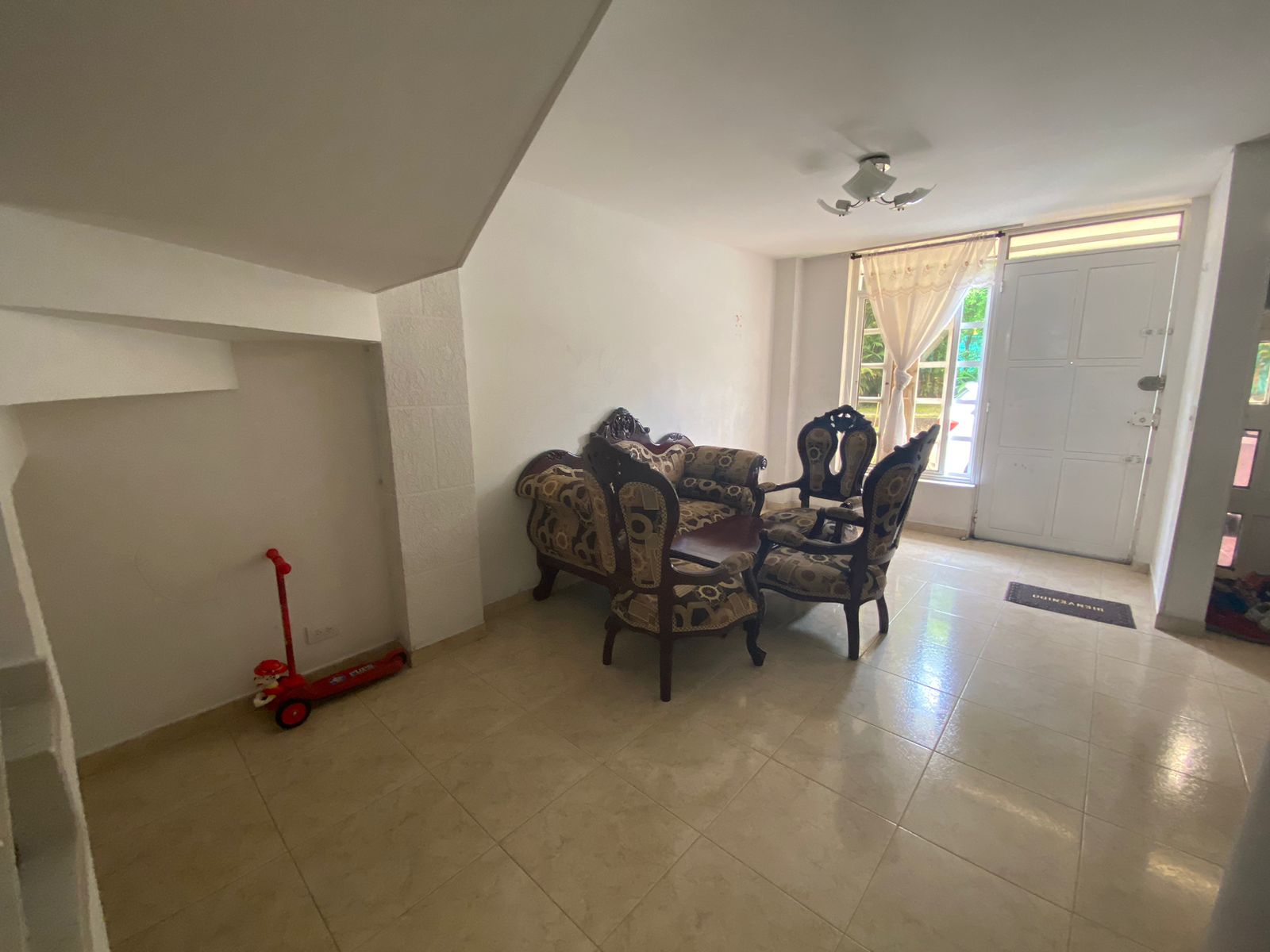 Casa en venta en Los Corales, Pereira · foto 2 de 24