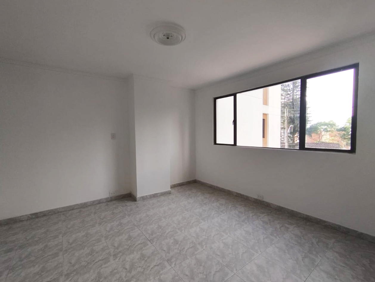 Apartamento de 3 alcobas en arriendo en Castropol, Medellín, 187 m² · foto 12 de 18