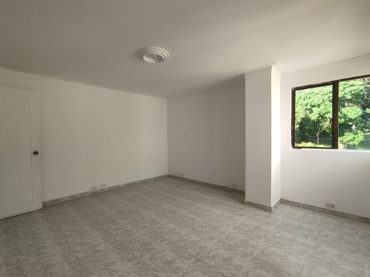 Apartamento de 3 alcobas en arriendo en Castropol, Medellín, 187 m² · foto 14 de 18