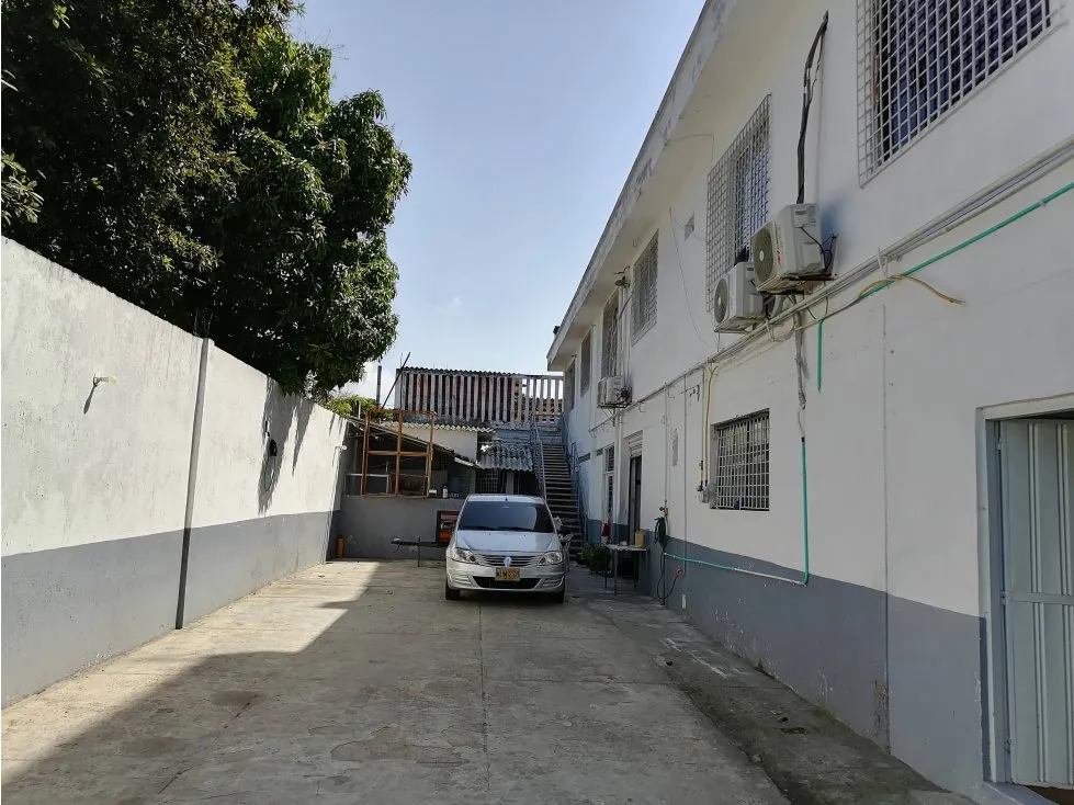 Bodega en venta en Cartagena De Indias, Cartagena, 300 m² · foto 2 de 19