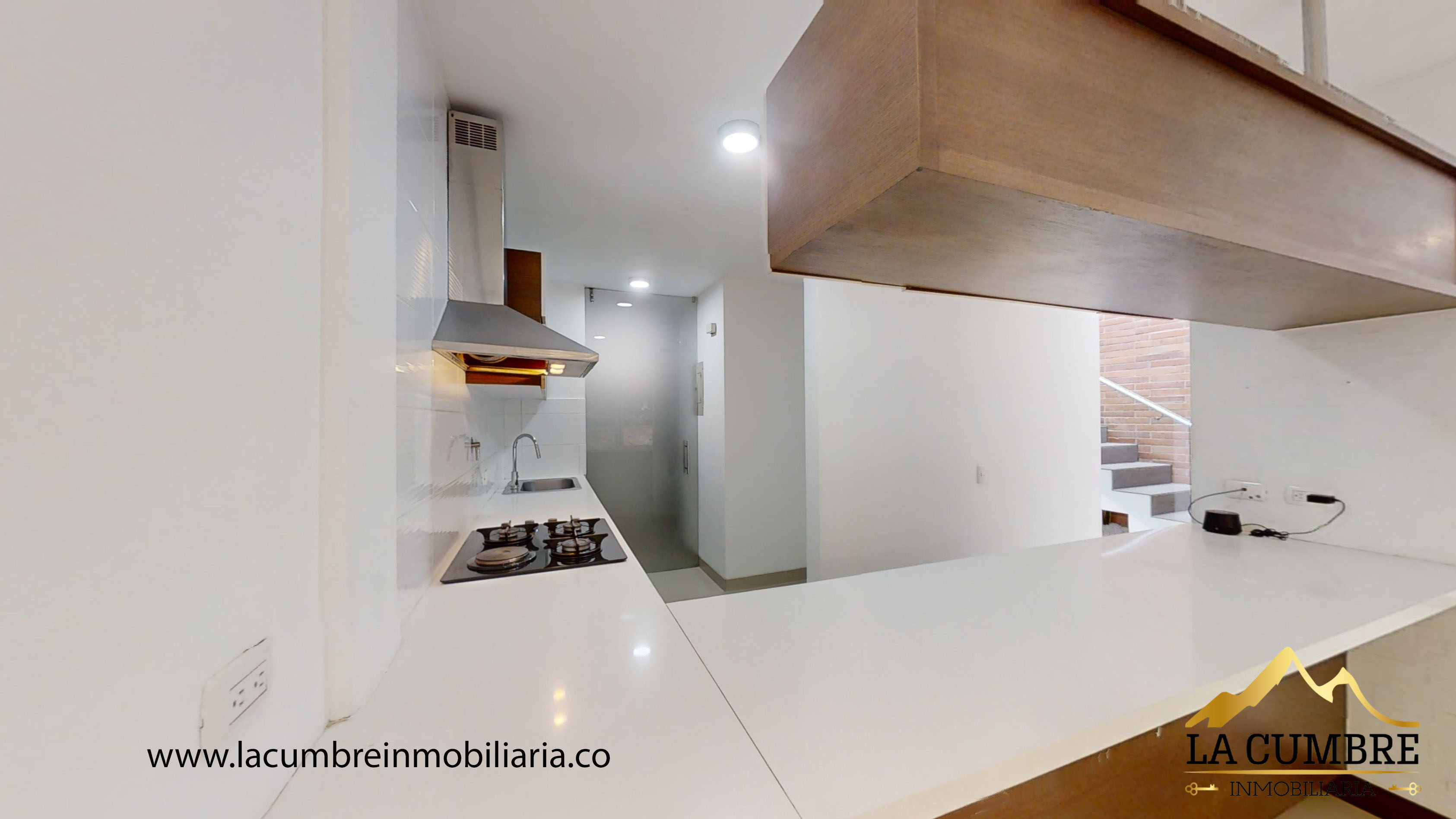 Casa de 3 alcobas en arriendo en Montessori, Envigado, 230 m² · foto 5 de 13