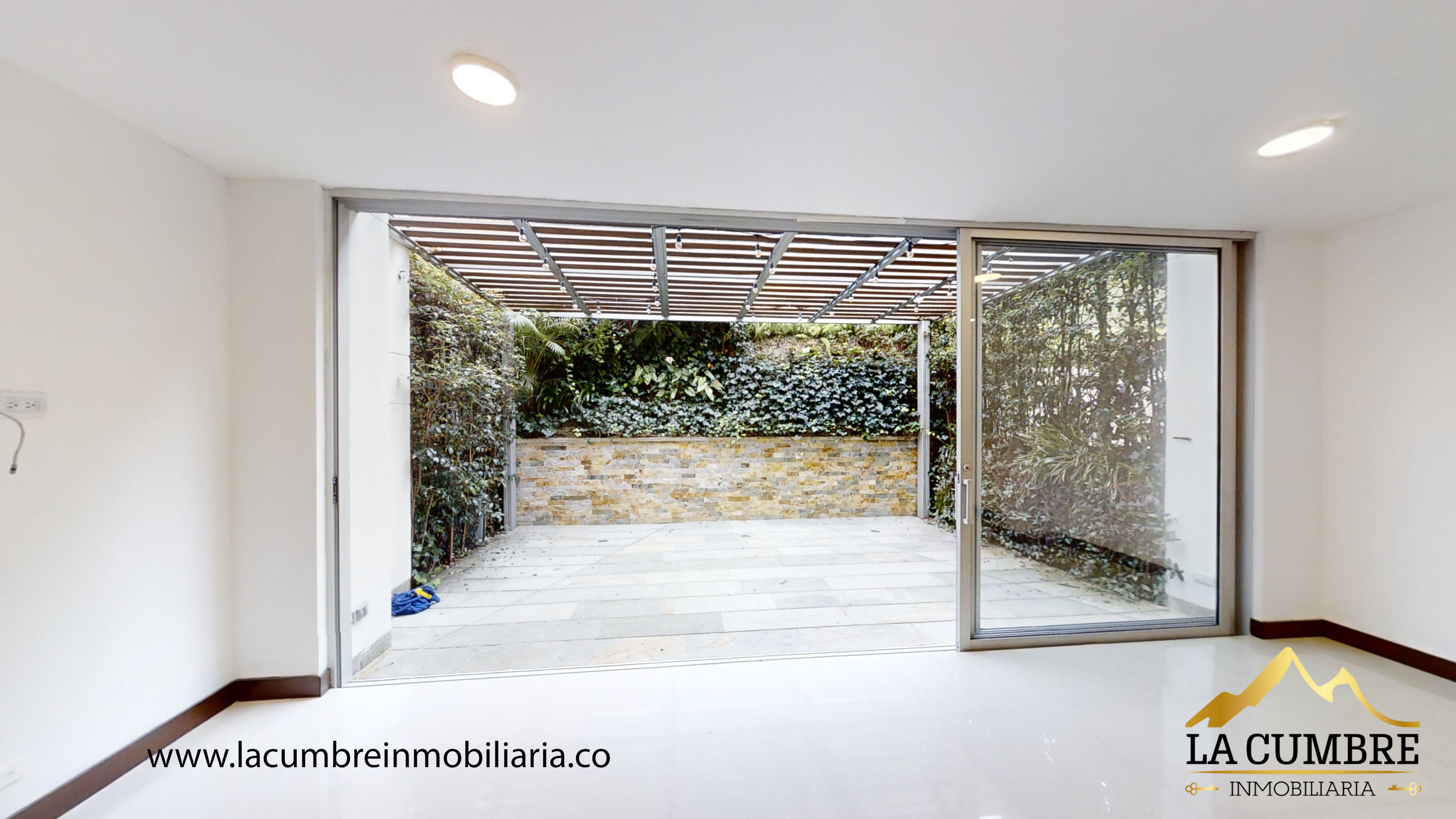 Casa de 3 alcobas en arriendo en Montessori, Envigado, 230 m² · foto 6 de 13