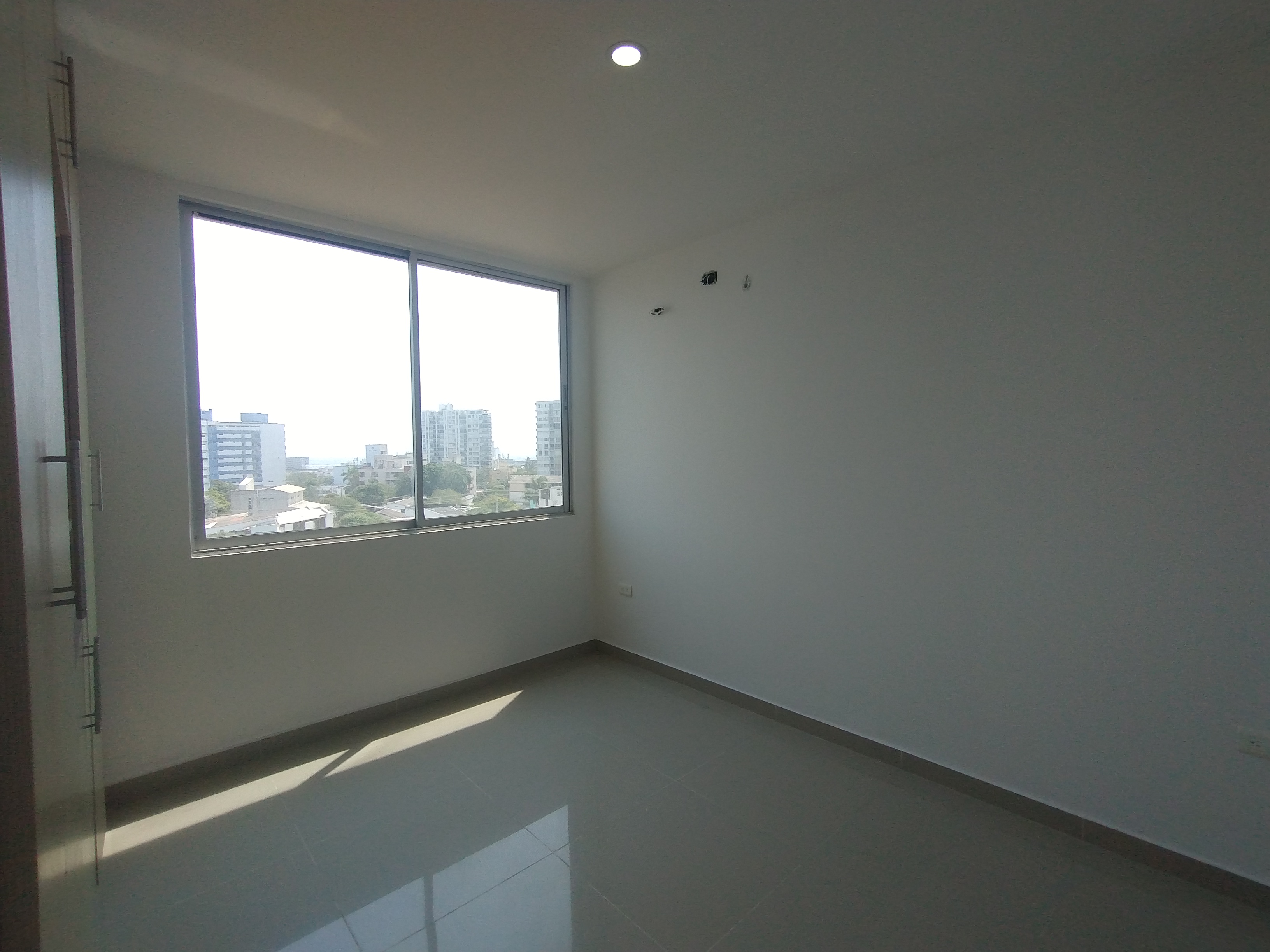 Apartamento en venta en Ciudad Jardin, Barranquilla · foto 3 de 15