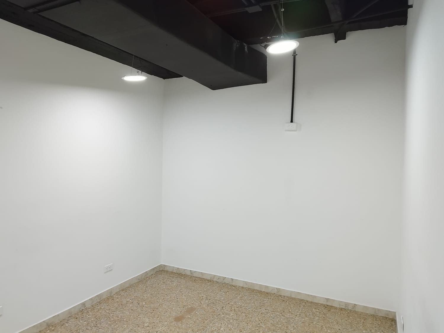 Oficina en arriendo en La Candelaria, Medellín, 160 m² · foto 10 de 17