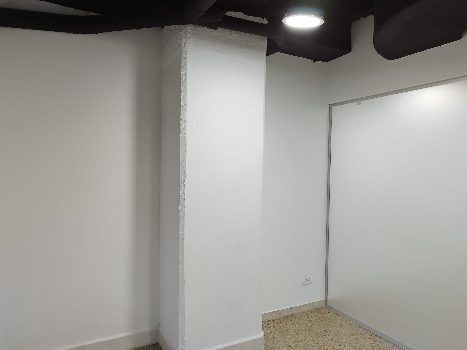 Oficina en arriendo en La Candelaria, Medellín, 160 m² · foto 4 de 17