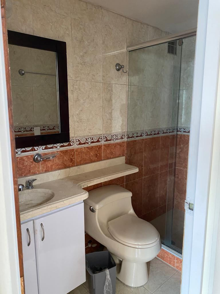 Casa en venta en Modelia Occidental, Bogotá · foto 7 de 12