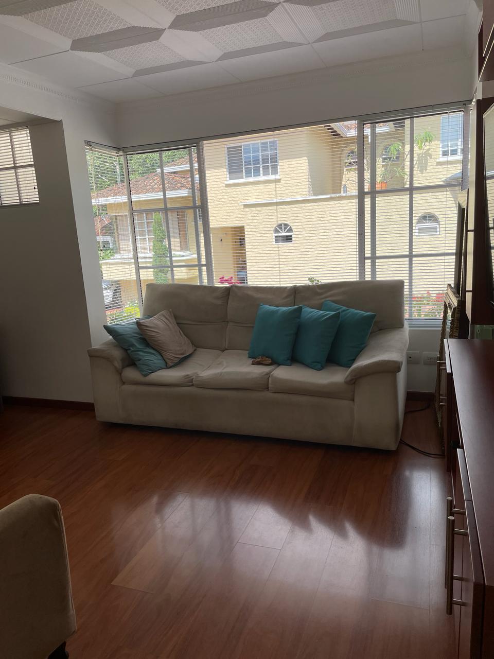 Casa de 4 alcobas en venta en Alvarez Las Americas, Bucaramanga, 245 m² · foto 10 de 16