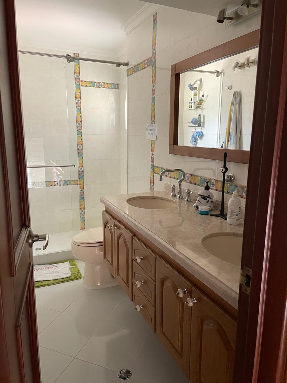 Casa de 4 alcobas en venta en Alvarez Las Americas, Bucaramanga, 245 m² · foto 11 de 16