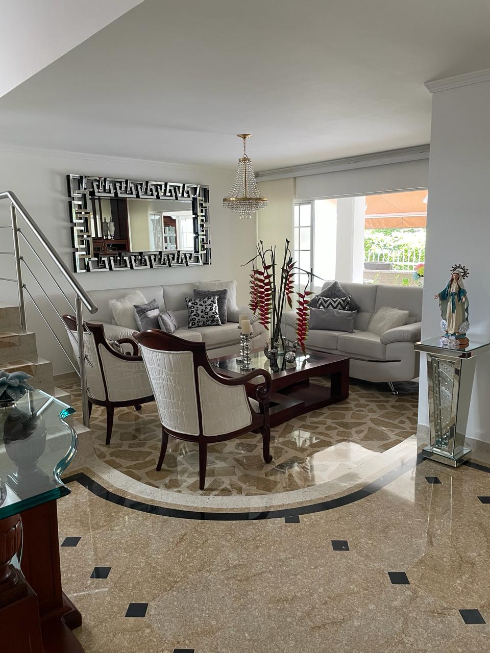 Casa de 4 alcobas en venta en Alvarez Las Americas, Bucaramanga, 245 m² · foto 14 de 16