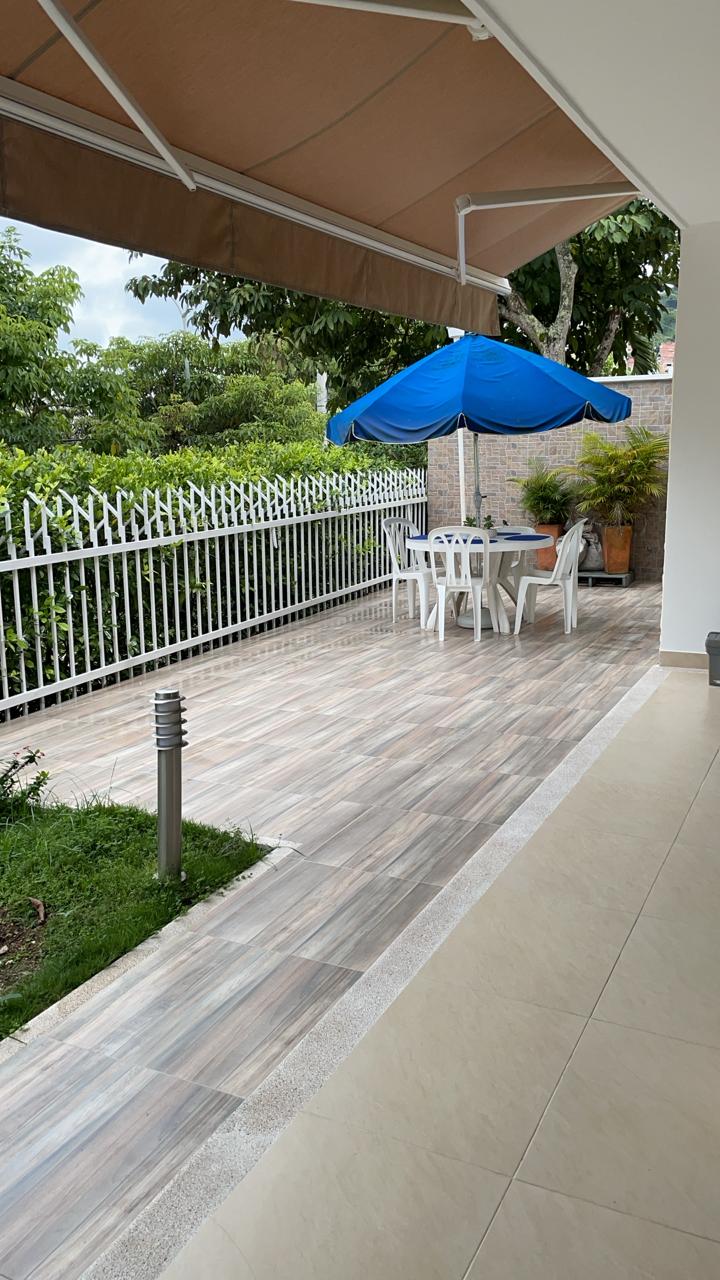 Casa de 4 alcobas en venta en Alvarez Las Americas, Bucaramanga, 245 m² · foto 6 de 16