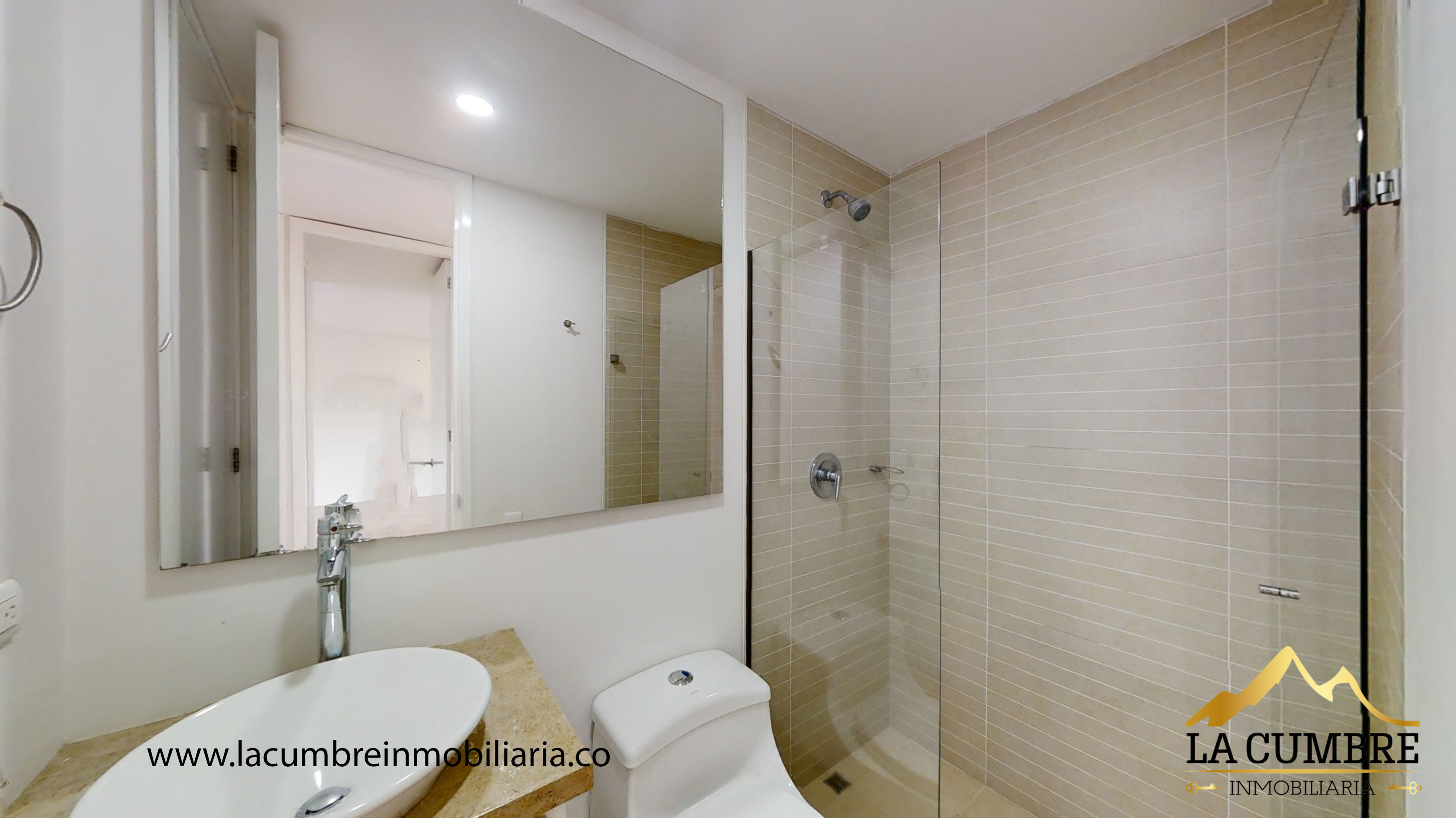Apartamento de 2 alcobas en arriendo en El Tesoro, Medellín, 105 m² · foto 11 de 13