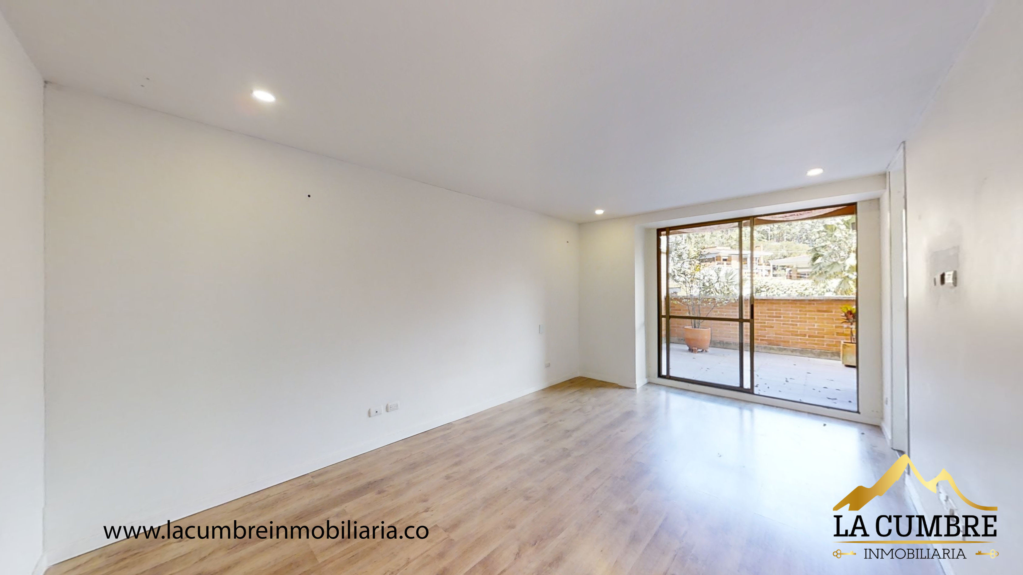 Apartamento de 2 alcobas en arriendo en El Tesoro, Medellín, 105 m² · foto 7 de 13