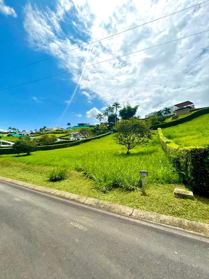Lote en venta en El Rosario, Manizales, 1916 m² · foto 4 de 5