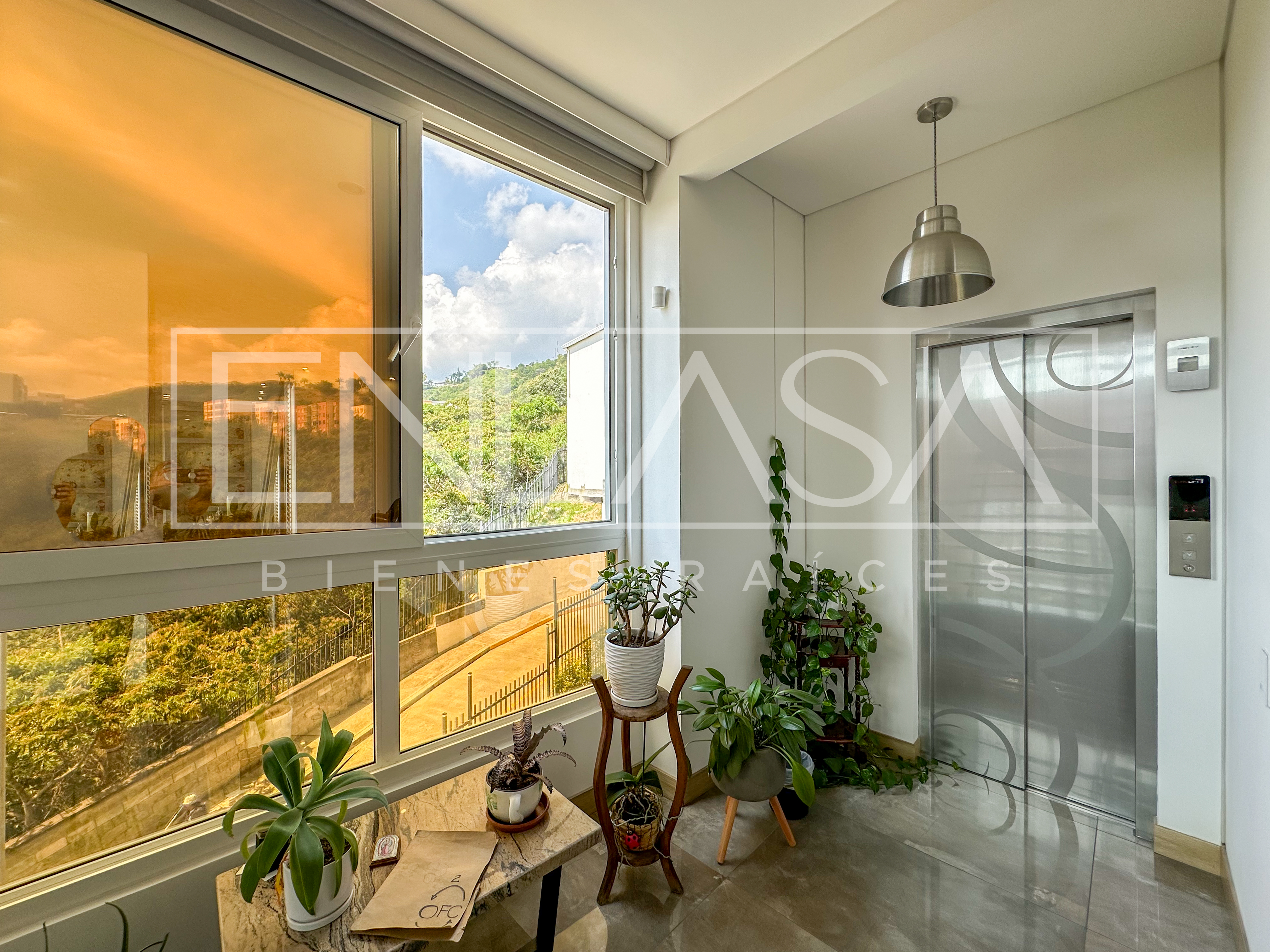 Casa de 4 alcobas en venta en Cristales, Cali, 615 m² · foto 13 de 24