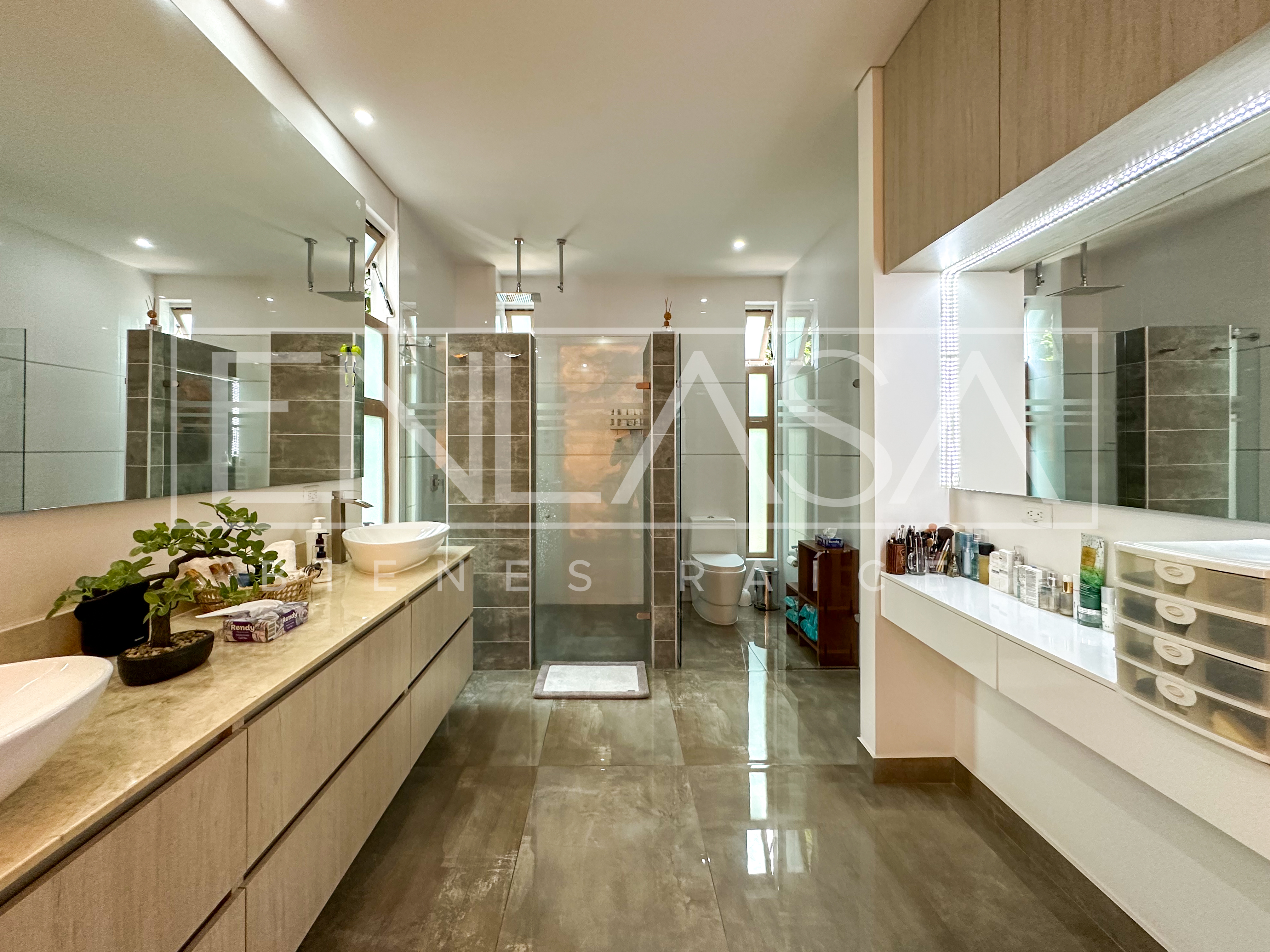 Casa de 4 alcobas en venta en Cristales, Cali, 615 m² · foto 19 de 24