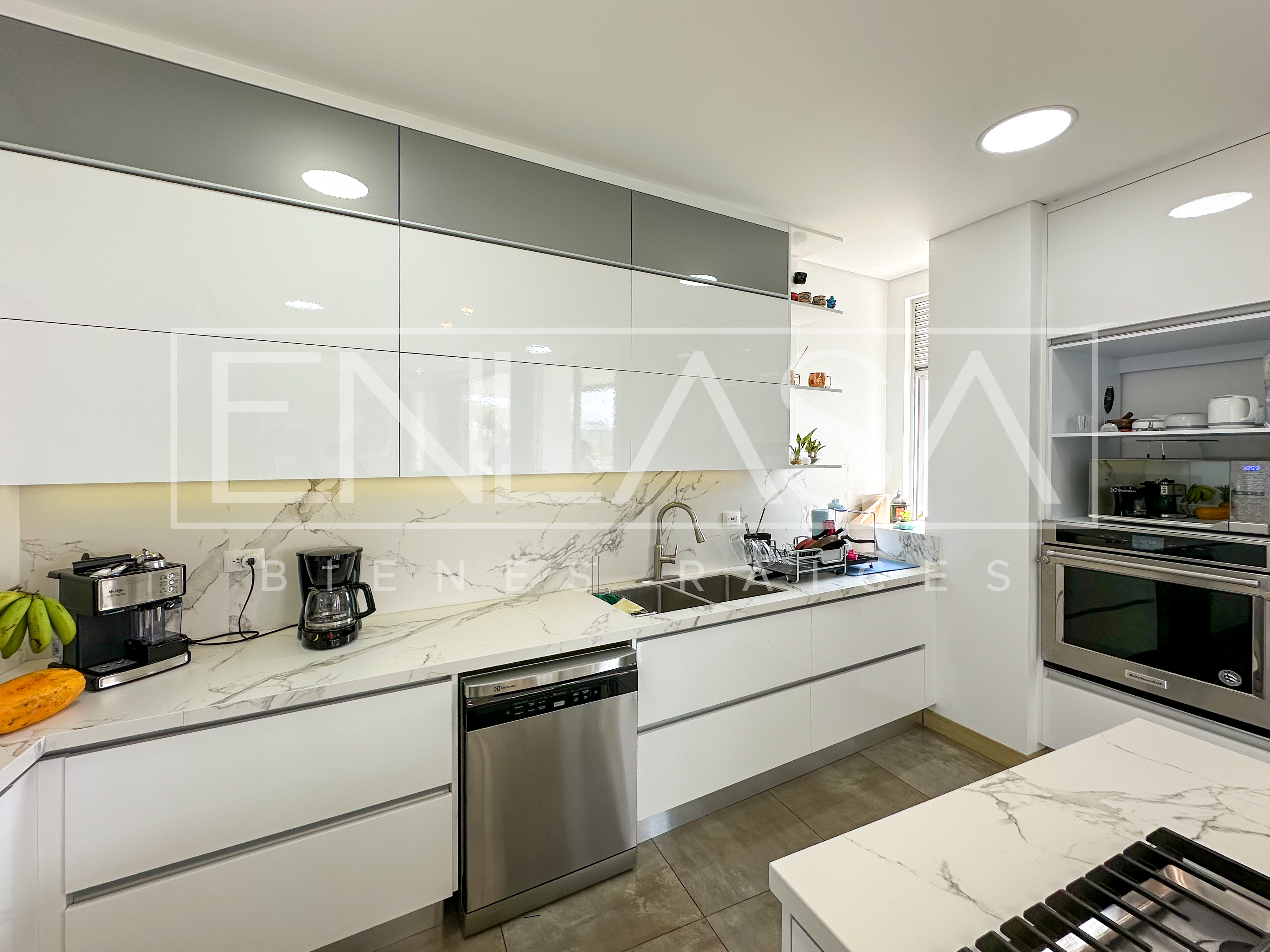 Casa de 4 alcobas en venta en Cristales, Cali, 615 m² · foto 8 de 24